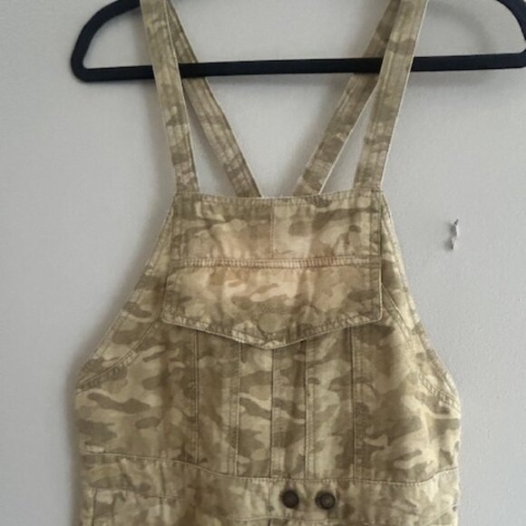 We The Free Way It Goes Pants - We The Free Way It Goes Camo Bib Adjustable Strap Back Cinch Harem Overalls NEW